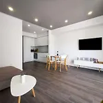 Karigo 6 Central Luxury Apartment * Makarska