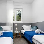 Karigo 6 Luxury Makarska