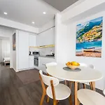 Karigo 6 Luxury Apartment