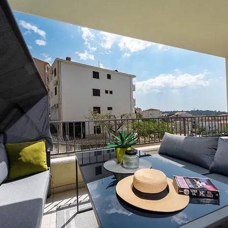 Karigo 6 Luxury Apartament