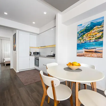Karigo 6 Luxury Apartament